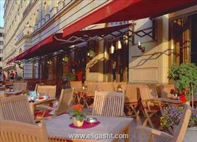 ادلون کمپینسکی