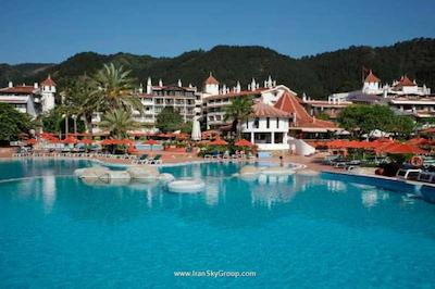 مارتی ریزورت دلوکس