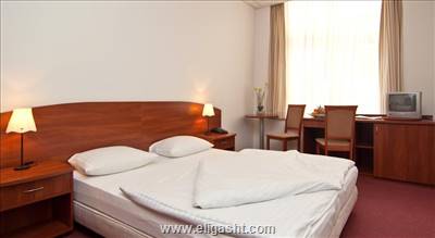 نووم هتل بولوارد اشتوتگارت سیتی