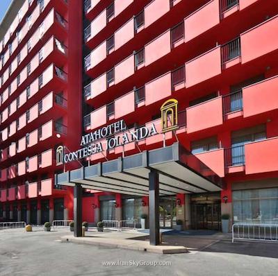اتاهتل کنتسا جولاندا