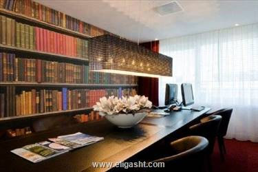 هالیدی این اکسپرس آمستردم-اسلوتردیجک استیشن