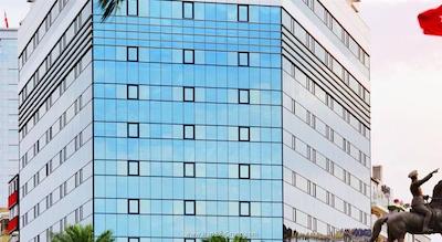 موونپیک هتل ازمیر