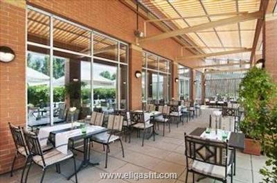 هتل وین ساوت