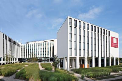 لئوناردو رویال مونیخ