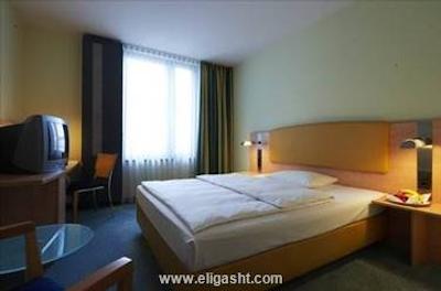 اینترسیتی هتل هامبورگ-هوپتبهنهف