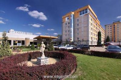 تاپ هتل پراها