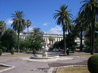 بی4 نیزا پلازا