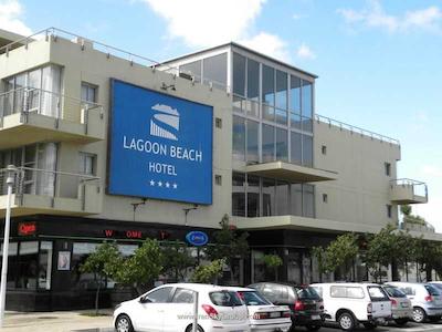 لاگون بیچ هتل