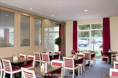 هالیدی این اکسپرس فرنکفورت-مس