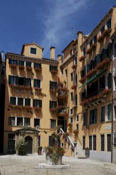 هتل ال کدگا