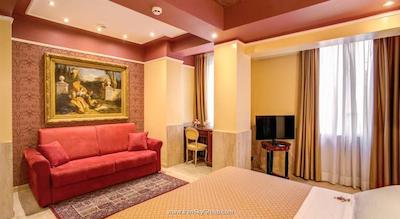 اورلیوس آرت گالری هتل