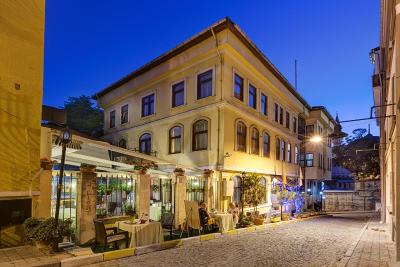 آرنا هتل-اسپشیال کلاس