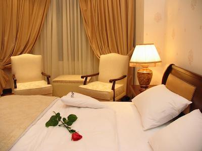 ای وای اف پالاس