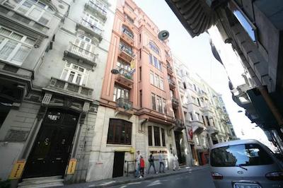 واردار پالاس