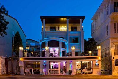 اسکوت هتل بویوک آدا