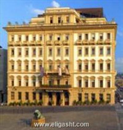 د وستین اخکلسیر فلرنز