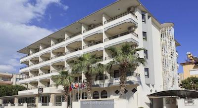 اکسپریا کاندلر هتل آل اینکلوسیو