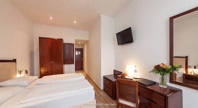 نووم هتل کنگرس وین ام هاوپتباهنهف