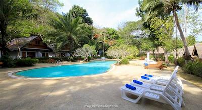 کورال آیلند ریزورت