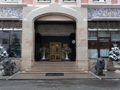 ‌آربات هاوس