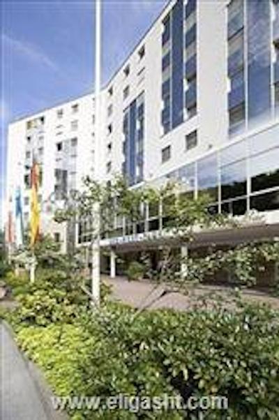 نوینا هتل سودوستپرک