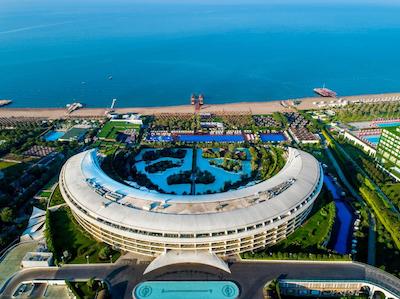 مکس رویال بلک گلف ریزورت