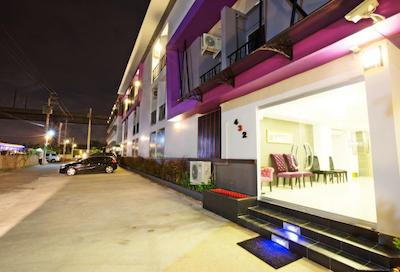 ایری سووارنابومی هتل