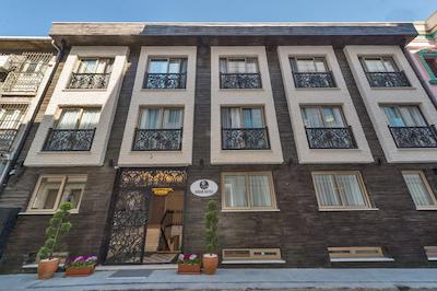 آیبار هتل بوتیک