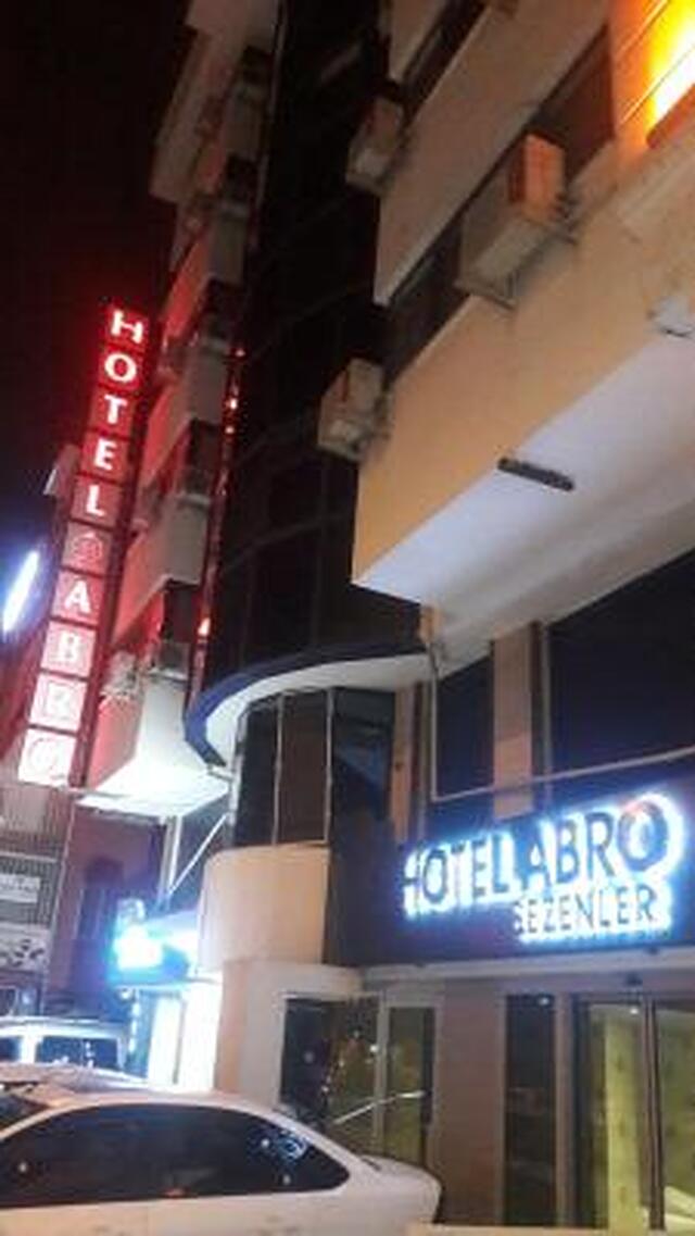ابرو سزنلر هتل
