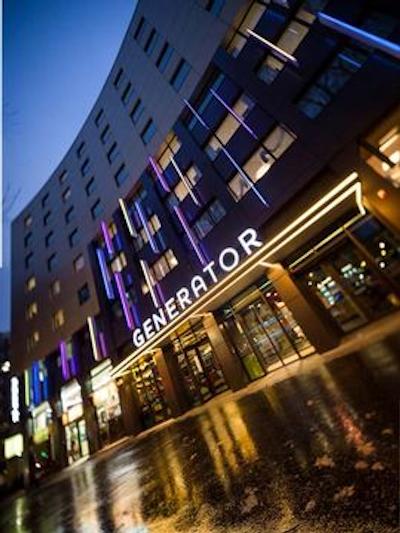 ژنراتور هاستل پاریس