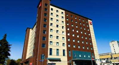 آیبیس مسکو داینامو