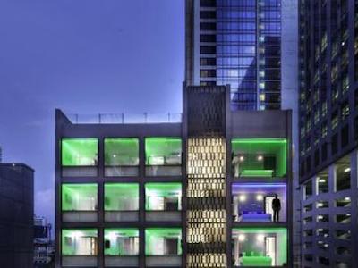 اس باکس سوخومویت هتل