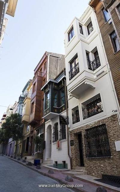 زندی سوئیت هتل