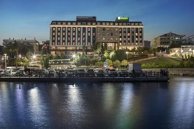 هالیدی این استانبول-توزلا بی