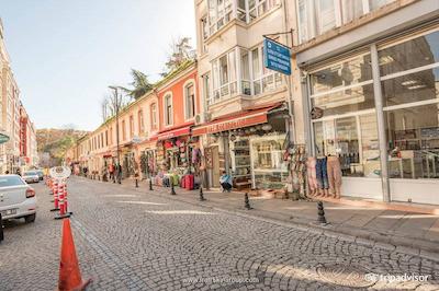 سکند هوم هاستل