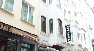 آلیون سوئیت هتل