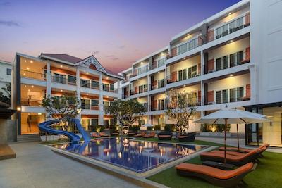 اف‌ اکس هتل پاتایا