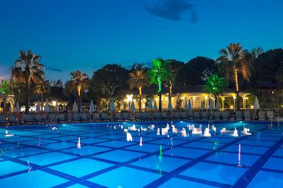 سلکتوم فمیلی ریزورت