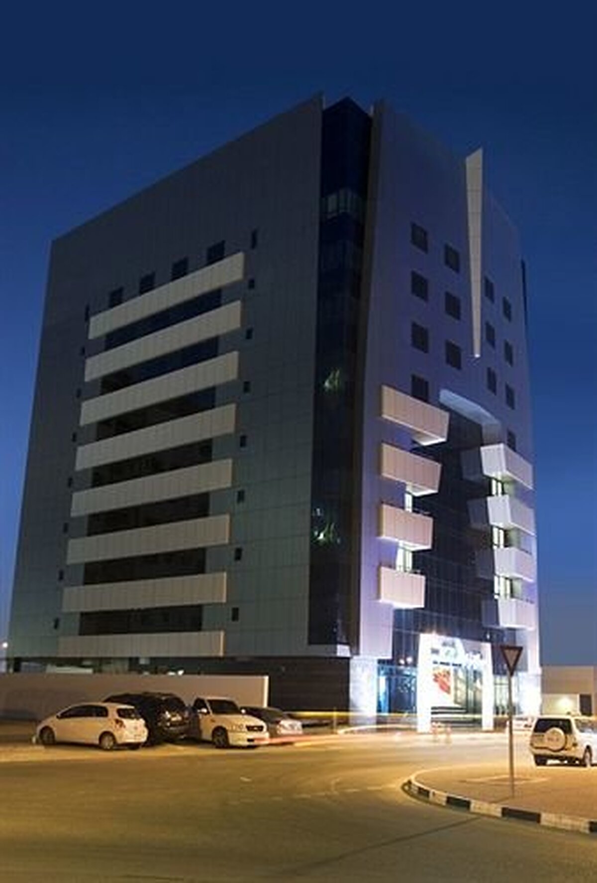 هتل آپارتمان آواری ال-برشاء