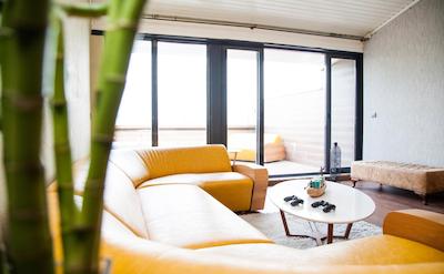 لا بل نیشان تاشی