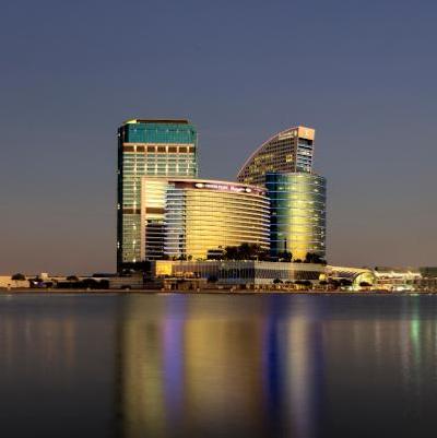 کرون پلازا دبی فستیوال سیتی