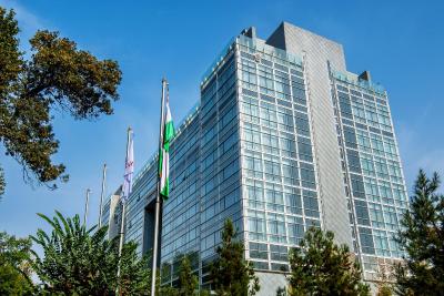 دوشانب سرنا هتل