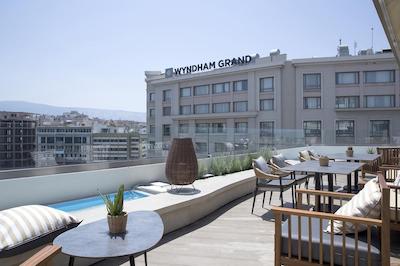 وایندهام آتن رزیدنس