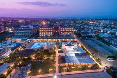 اورنج کانتی ریزورت هتل بلک