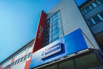 بست وسترن امدیا پاساو