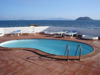 ویلا لز رمز