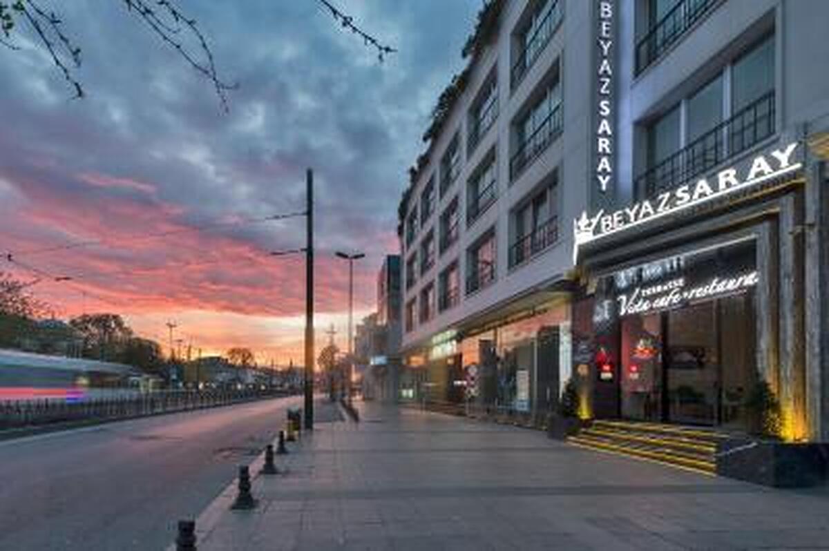 هتل بیاز سارای