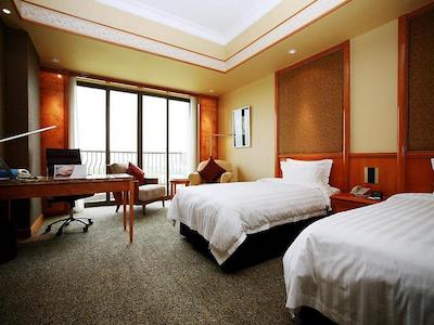 کرون پلازا لیک مالارن شانگهای