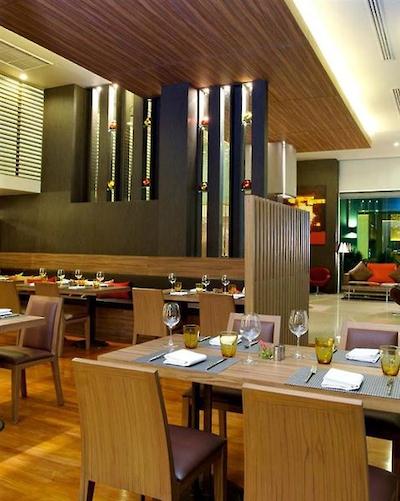 ساچاز اونیو