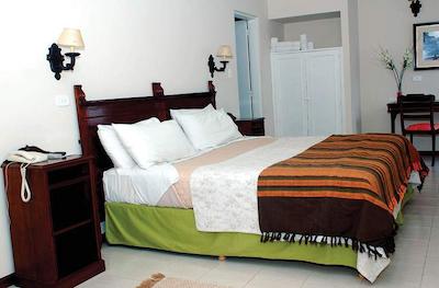 پلازا د لاز آلجاباز